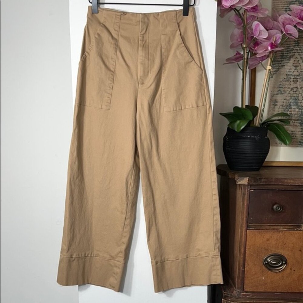 Tan Chino Pants Classic Design Versatile